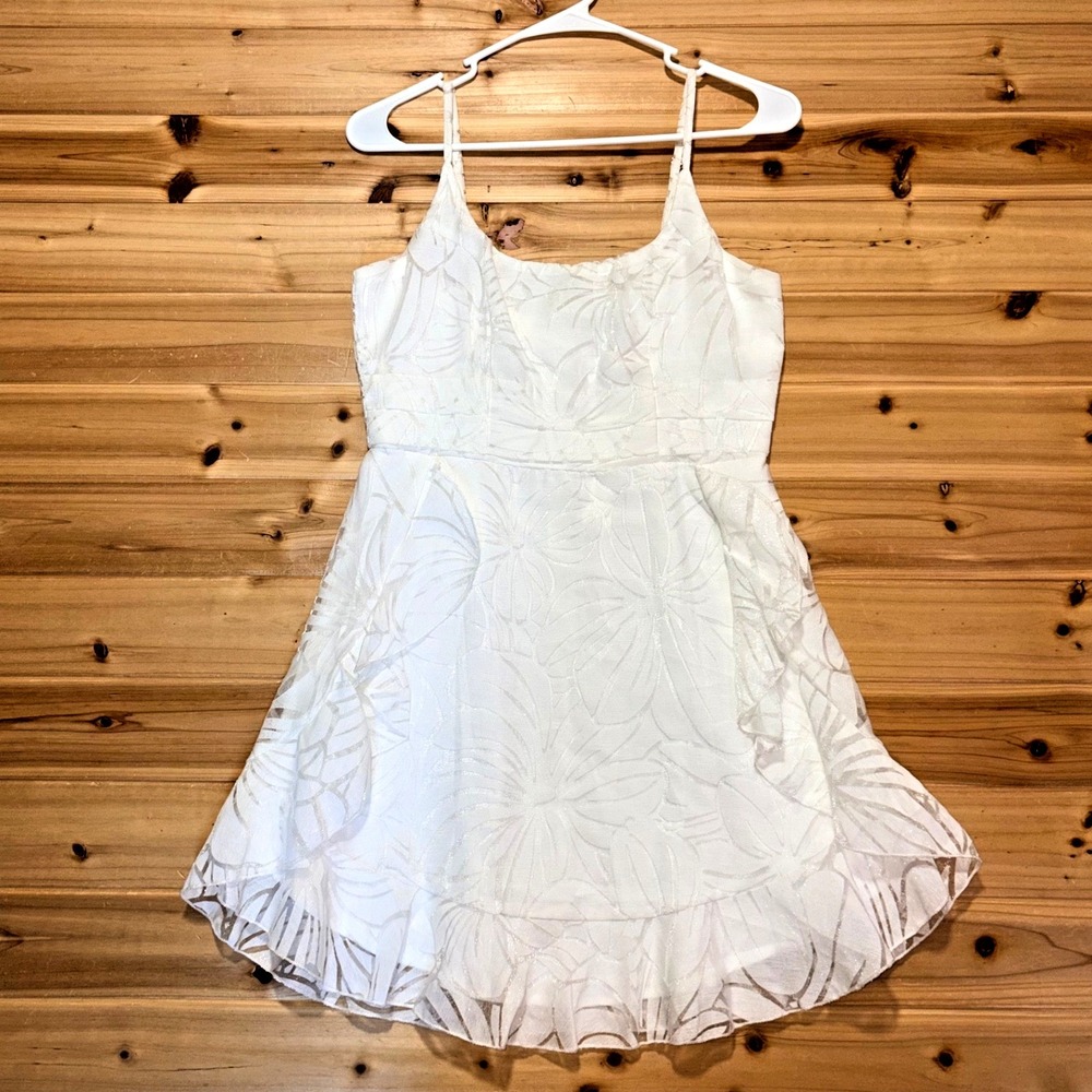 NEW Selfie Leslie Dress Womens Medium White Floral Layered Lined Mini Dress